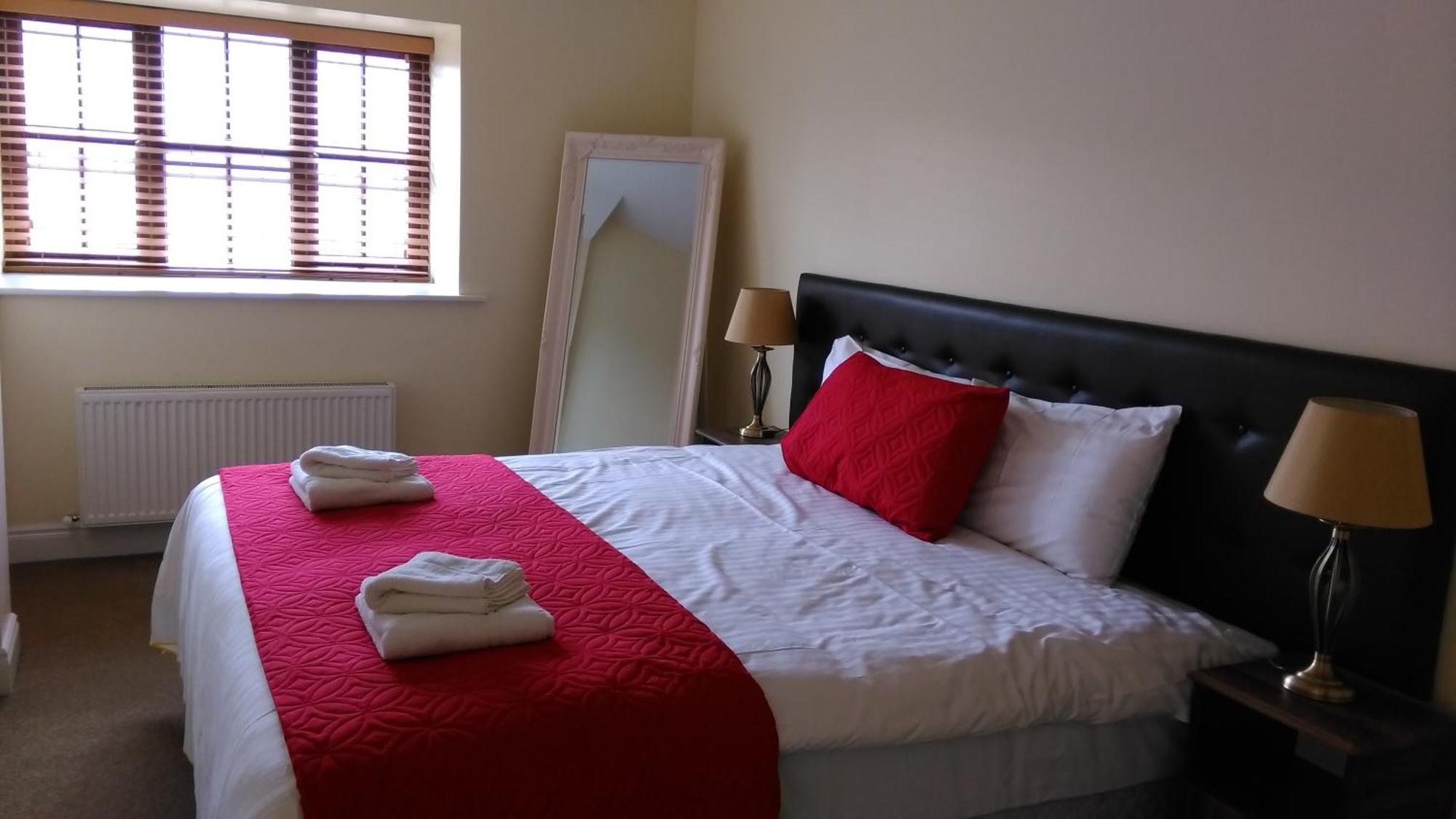 New Forest Estate Lodges Tyrrellspass Zimmer foto